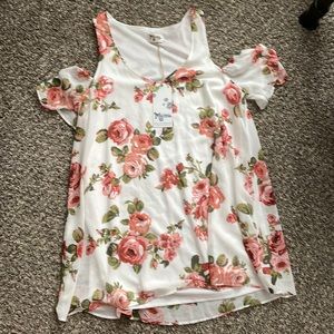 Show me your mumu large top new with tags